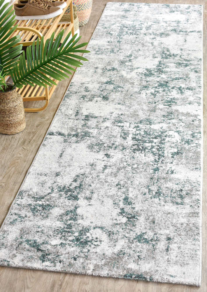 Madison Runner Green 34025