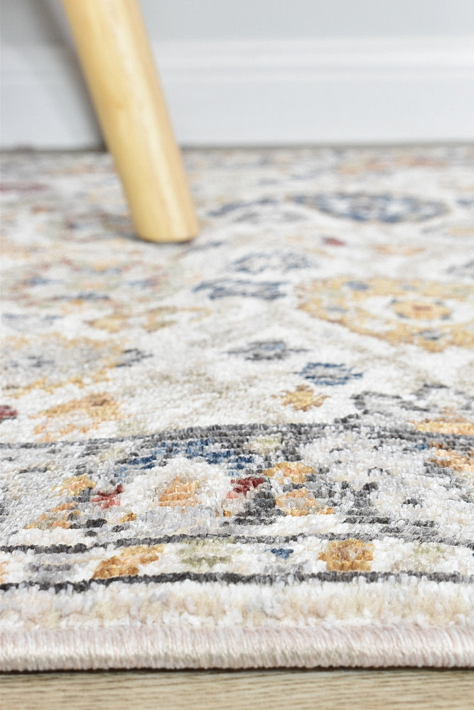 Amara Cream Rug 0A156A