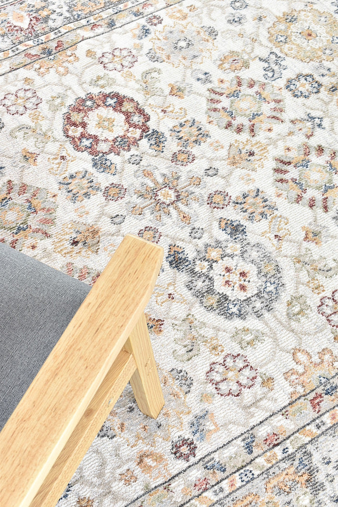 Amara Cream Rug 0A156A