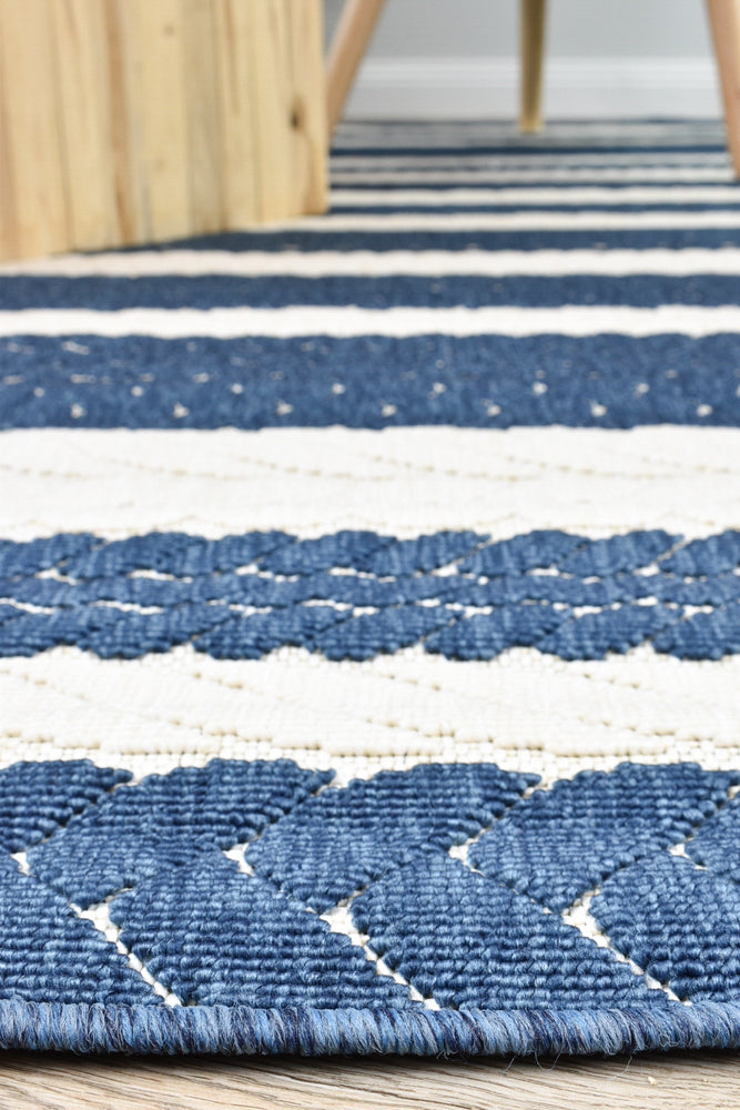 Phoenix Blue White Rug 20469-994