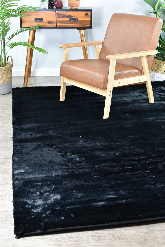 Angorra Shaggy Black Rug